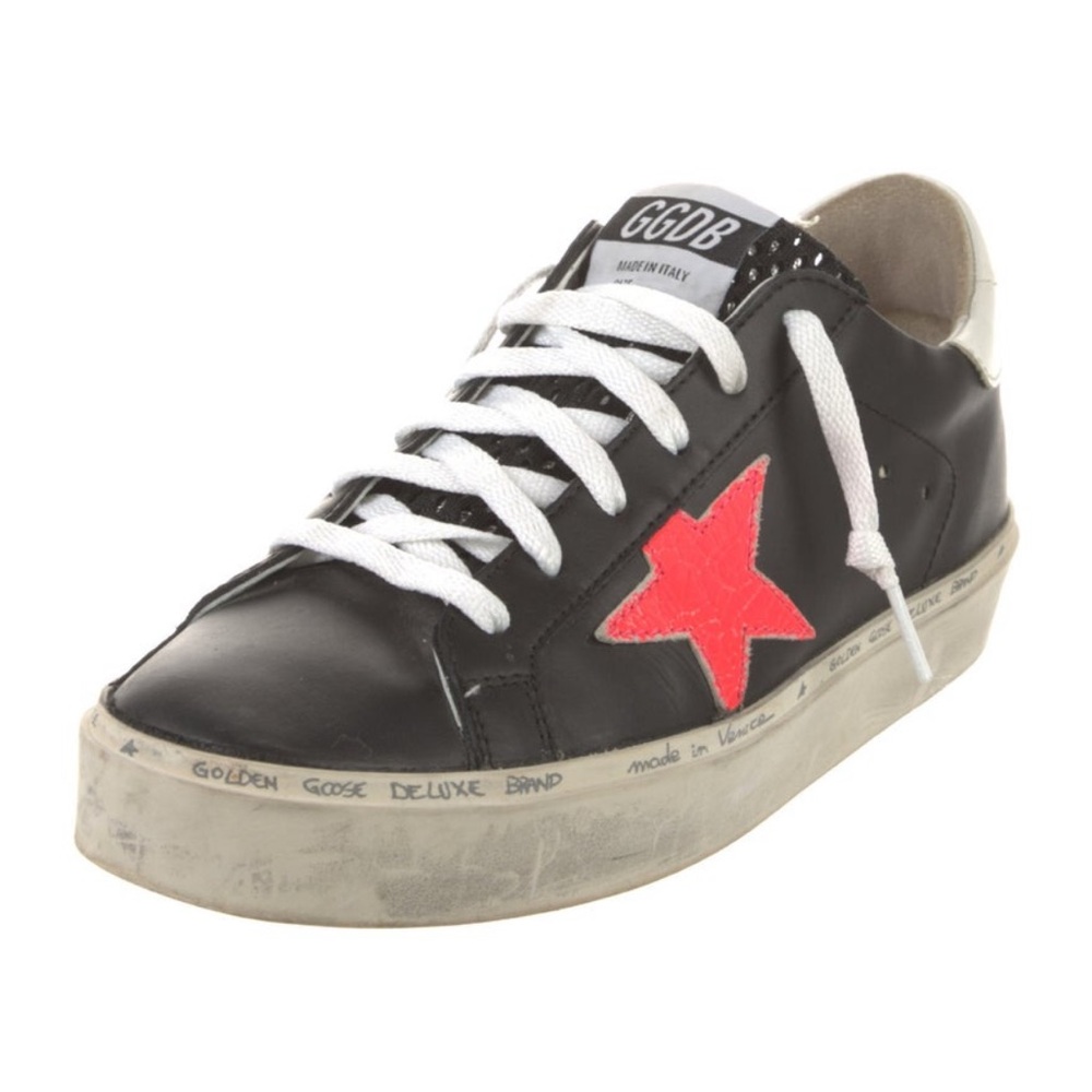 Golden Goose Black Leather Sneaker with Pink Star